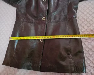 Chaqueta de cuero marrón