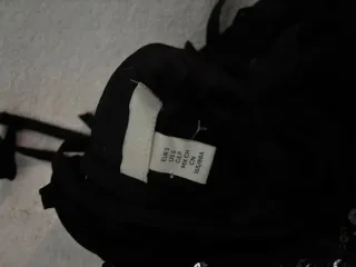 Vestido fiesta lentejuelas negro y plata