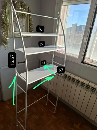 Estantería metálica blanca en Soria