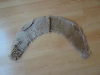 Bufanda de pelo beige y marrón