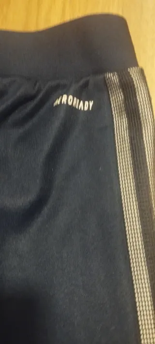 3 pantalones  Adidas