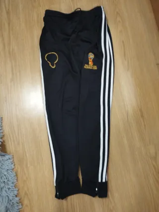 3 pantalones  Adidas