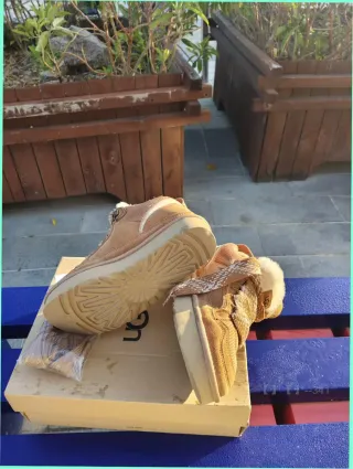 UGG Lowmel Zapatillas Beige/Marrón