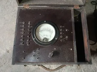 Lote Radio Antigua + generador + otros