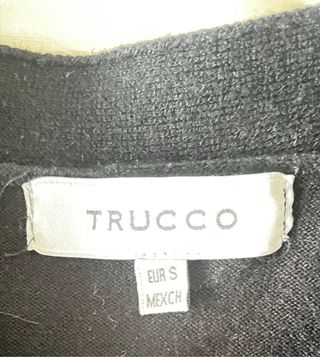 Lote 3 jerseys: negro, gris plata y grecas azul