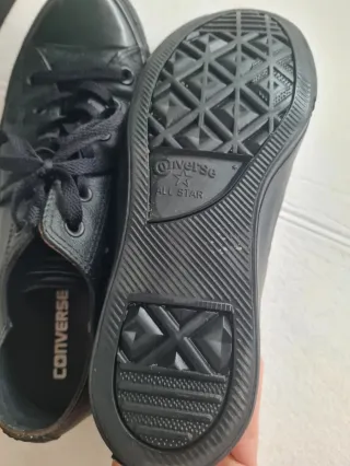 Converse Piel Negra Talla 41.5