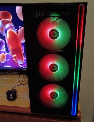 Pc da Gaming AMD ryzen 7 2700 -16 Gb di Ram