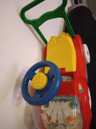 Correpasillos infantil rojo y amarillo