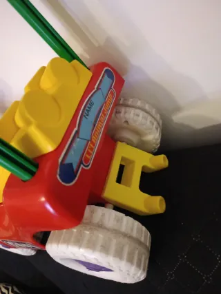 Correpasillos infantil rojo y amarillo