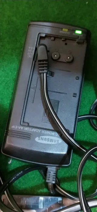 Cargador y baterías Samsung VP-E405 (leer bien)