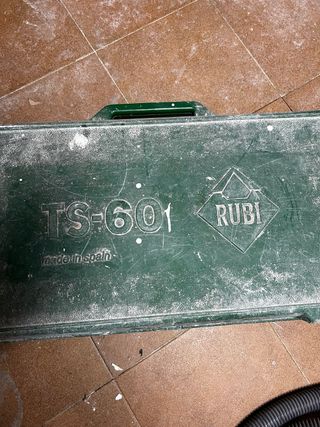 Cortadora de azulejo Rubi TS-60 mas otra de regalo