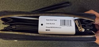 Portafoglio Guess nero mai utilizzato