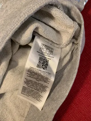 Felpa Guess con stampa animalier metallizzata