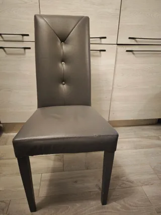 Sedie grigie in ecopelle