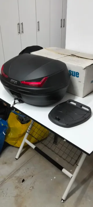 Maletero GIVI 45L NUEVO