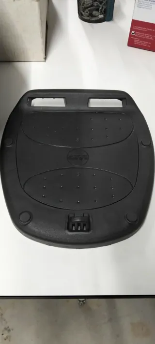 Maletero GIVI 45L NUEVO