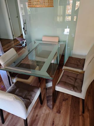Mesa extensible cristal y metal con 6 sillas