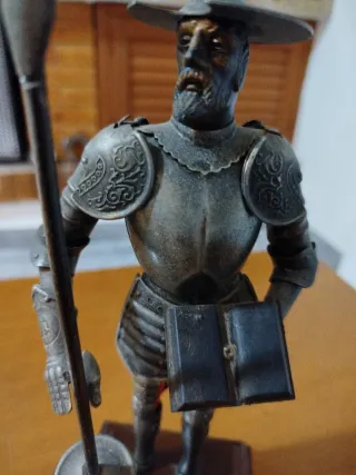Figura Don Quijote con lanza 24 cmts