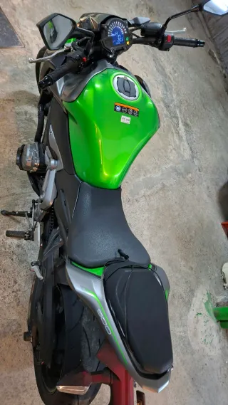 Kawasaki Z900 - 4.000 km