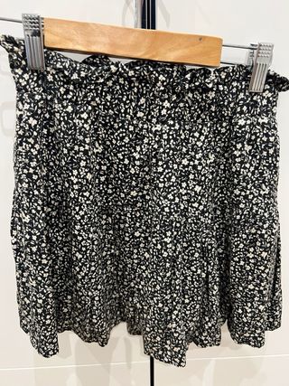 Falda niña Zara floral T.13/14 (164cm)