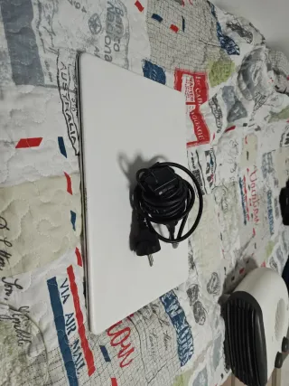 Portátil HP Ryzen 3 8GB RAM Ubuntu 64 bits