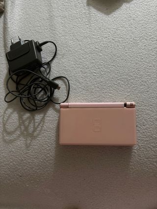 Nintendo DS Rosa + Cargador