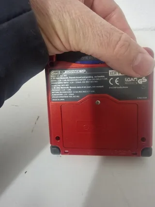 Nintendo Game Boy Advance SP Roja mas juego regalo