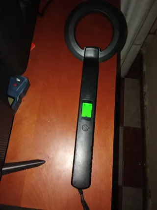 Detector de metales portátil