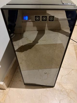 Nevera para vino Fagor 10 botellas.