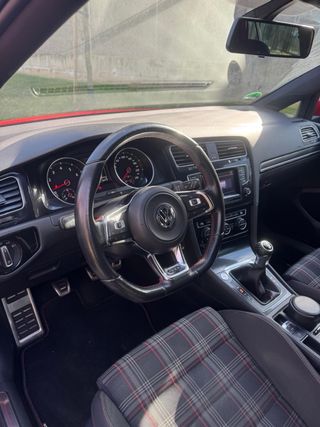 Volkswagen Golf GTI VII