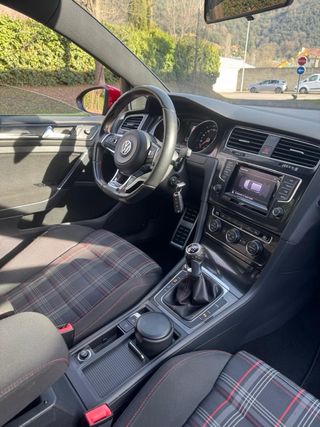 Volkswagen Golf GTI VII