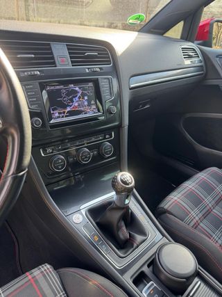 Volkswagen Golf GTI VII