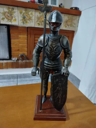 Figura Caballero Armadura 38 cm