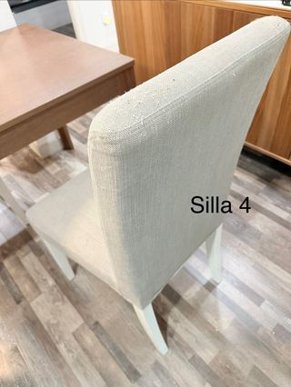 Mesa EKEDALEN con sillas HENRIKSDAL