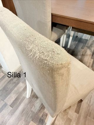 Mesa EKEDALEN con sillas HENRIKSDAL