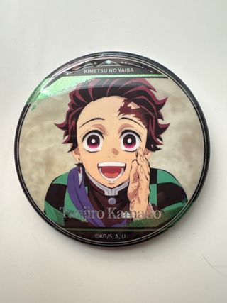 Tanjiro Kimetsu no Yaiba Insignia limitado