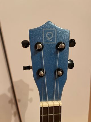 Ukelele Soprano QUK-1BL Azul