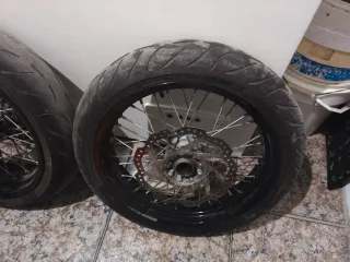 Ruedas Supermotard