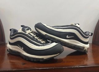 Sapatilhas Nike Air Max Brancas e Pretas
