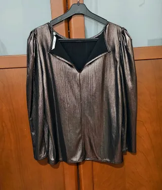 Blusa Metálica Manga Larga
