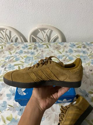 Zapatillas Adidas Gazelle Beige