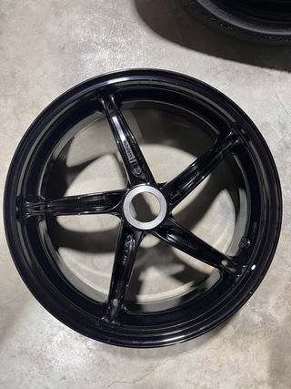 Llantas KTM 1290-1390 SuperDuke (100 km)