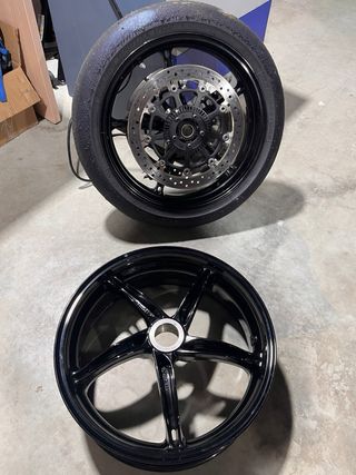 Llantas KTM 1290-1390 SuperDuke (100 km)