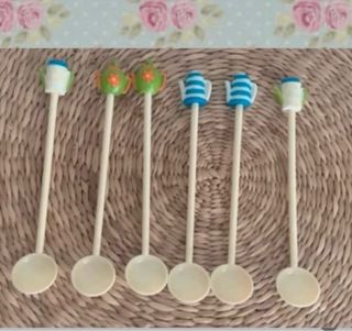 Cucharillas vintage con diseño de tetera