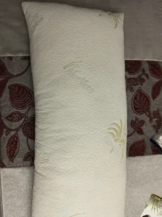 Almohada Aloe Vera 105cm sin estrenar