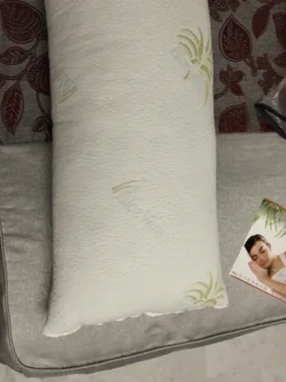 Almohada Aloe Vera 105cm sin estrenar