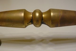 Tiradores antiguos de bronce