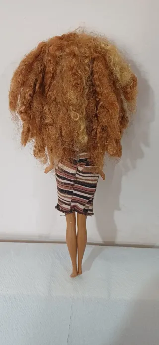 Barbie My Scene con occhiali