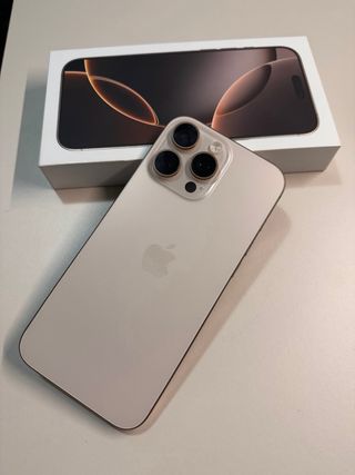 iPhone 16 Pro Max 256GB Dorado