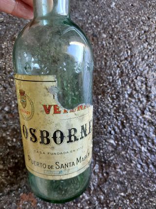 Bottiglie Pedro Domecq e Osborne